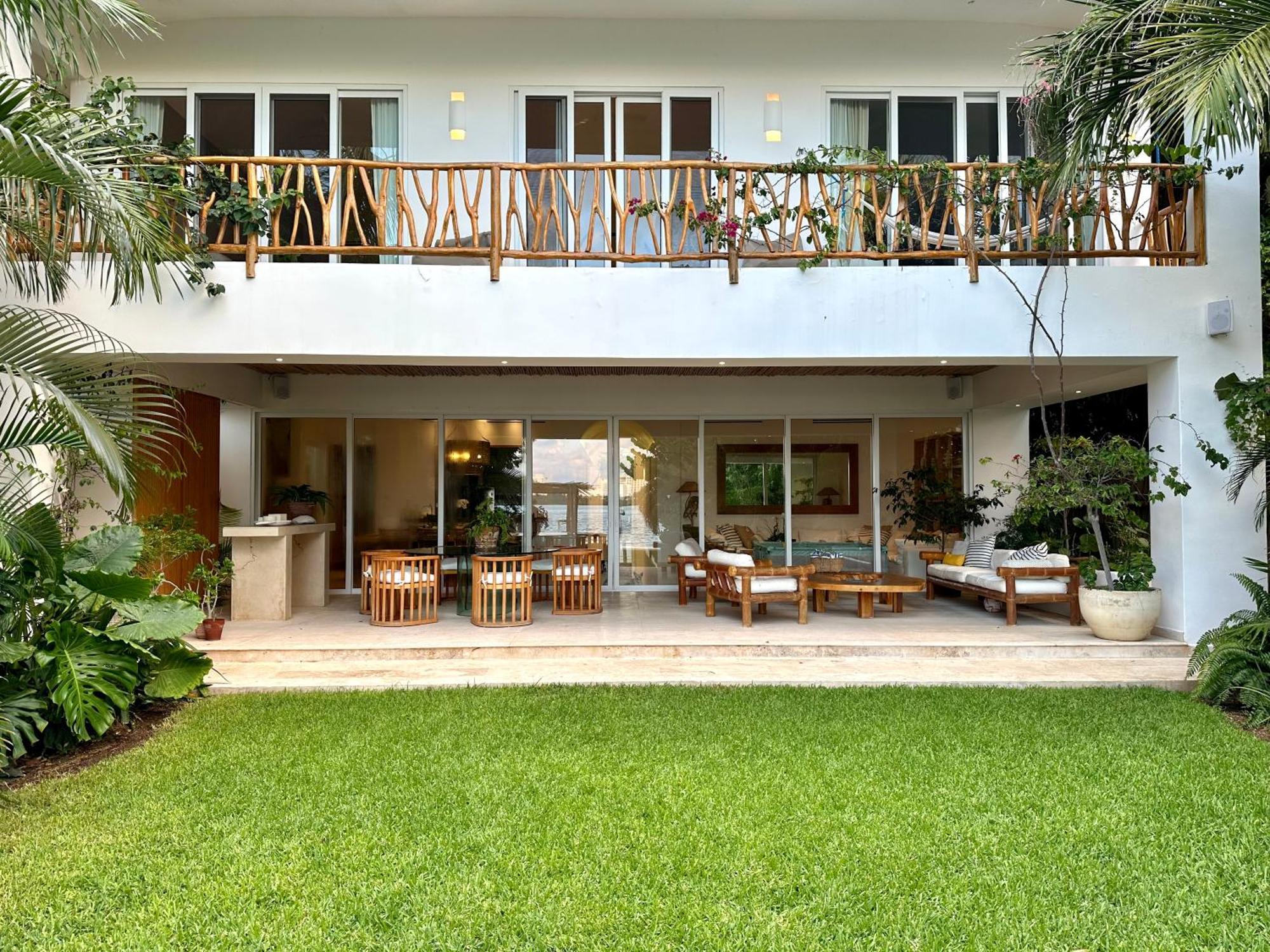 4br Lakefront With Private Pool By Solmar *