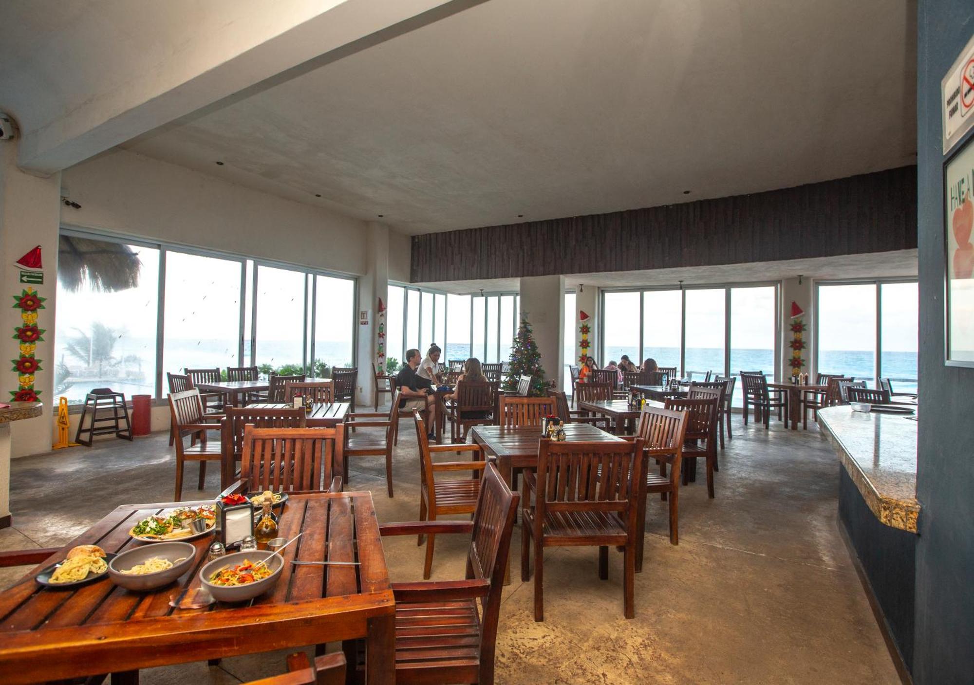 Sereniacancun, Z Hotelera Cancún