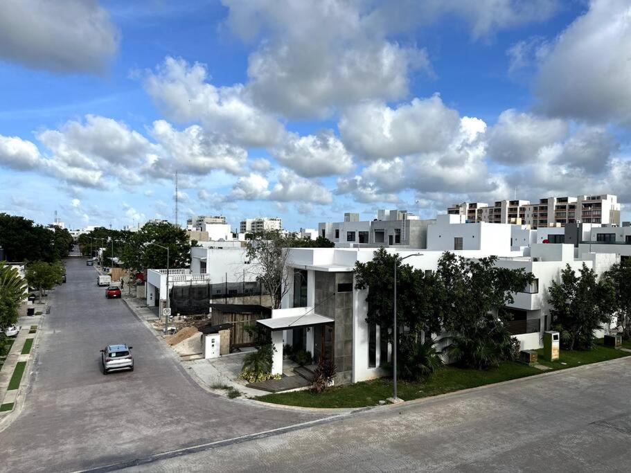 Amplia Casa En Residencial Aqua