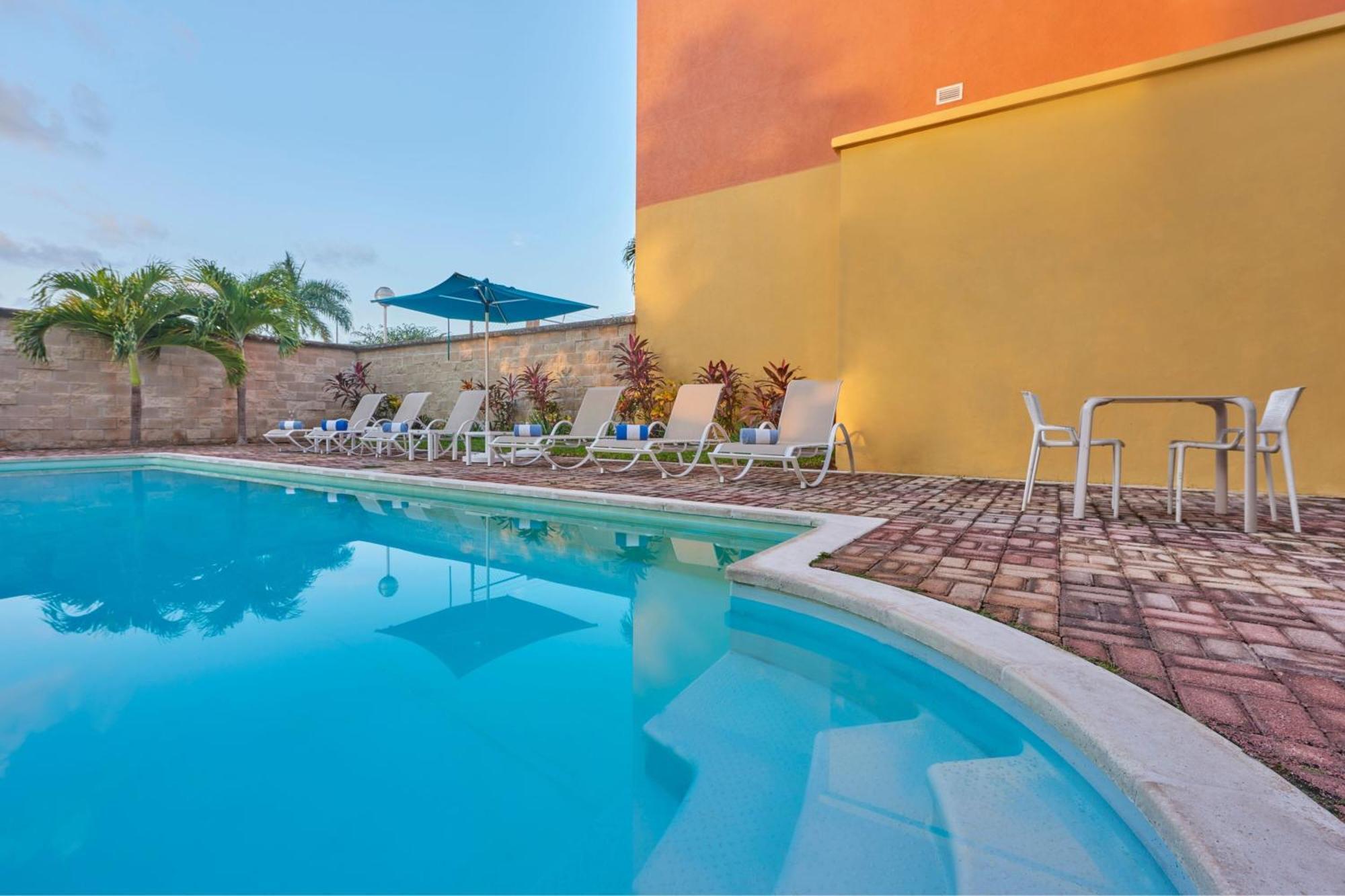 Express By Marriott Hotel 4*