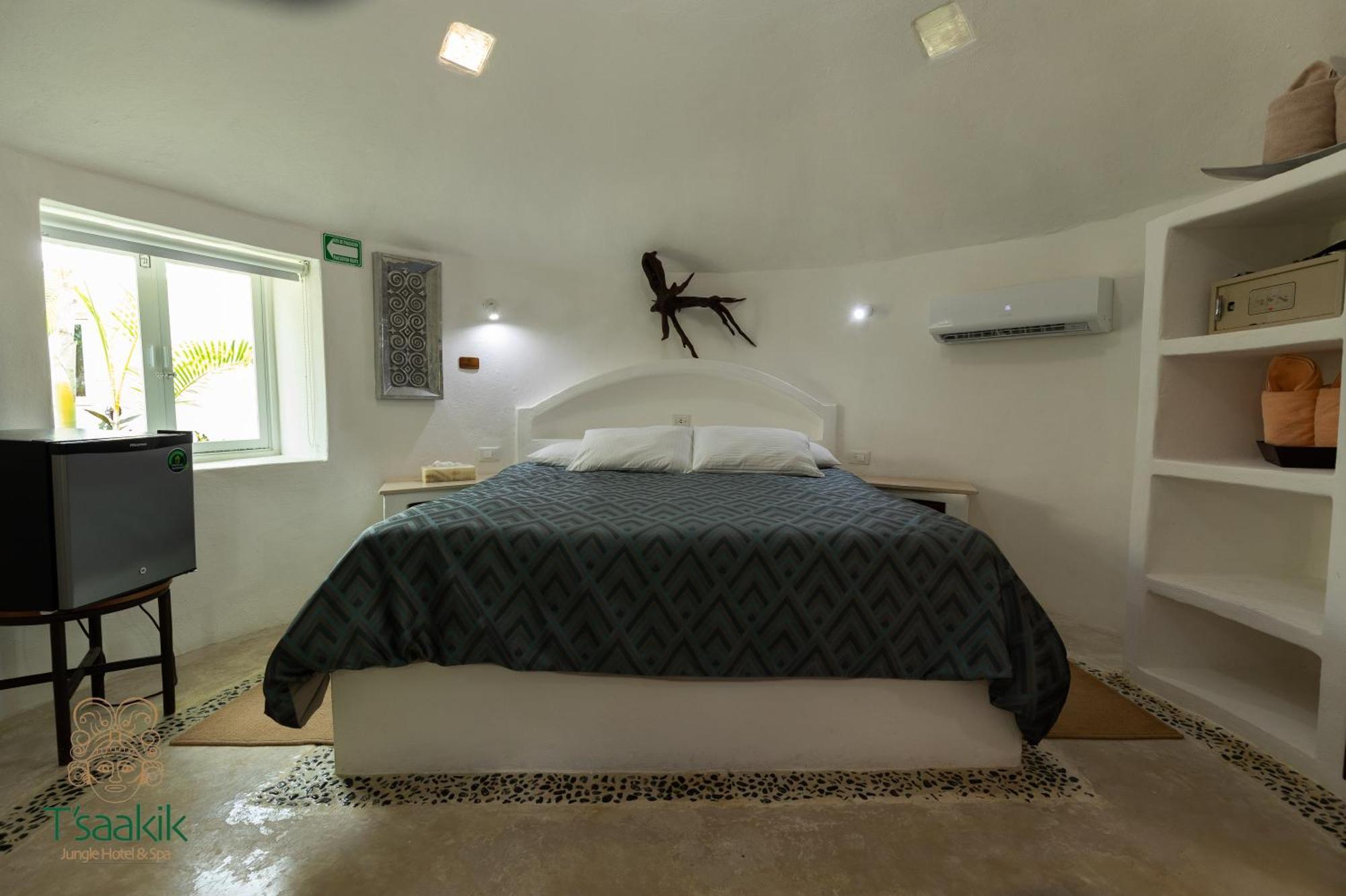 Tsaakik Jungle & Cancún