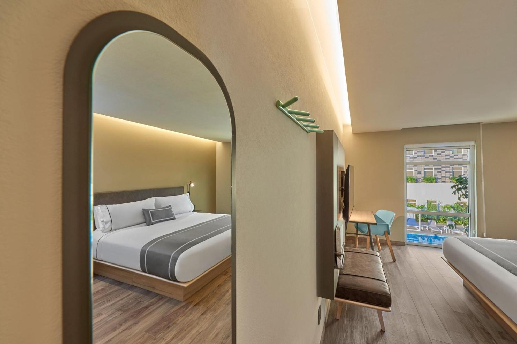 Aeropuerto Riviera Hotel