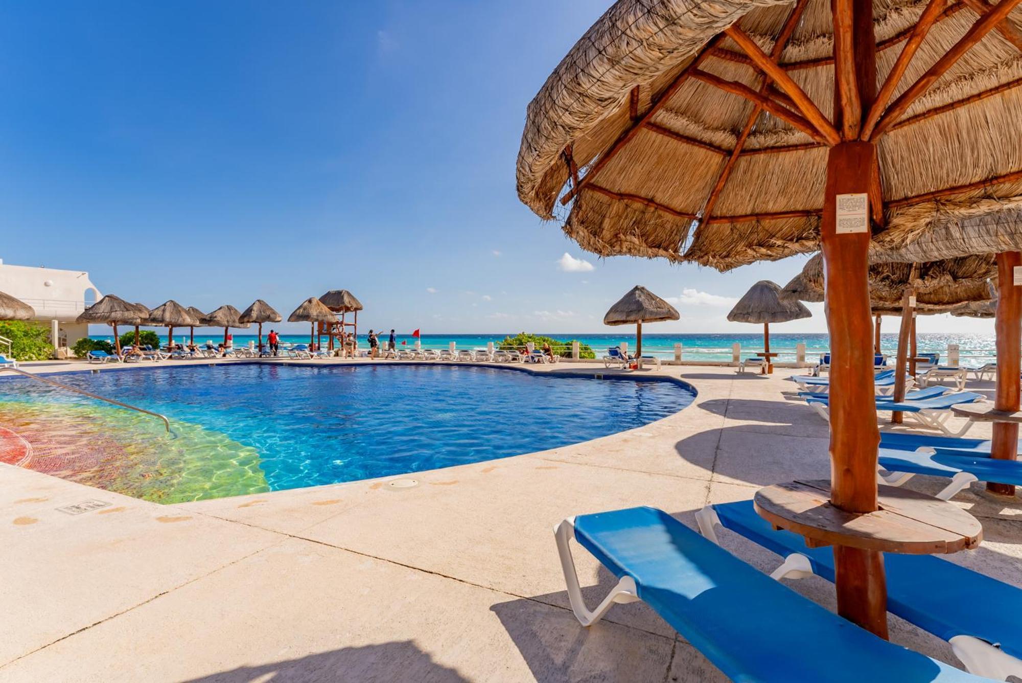 Beachfront 4br Zone * Cancún