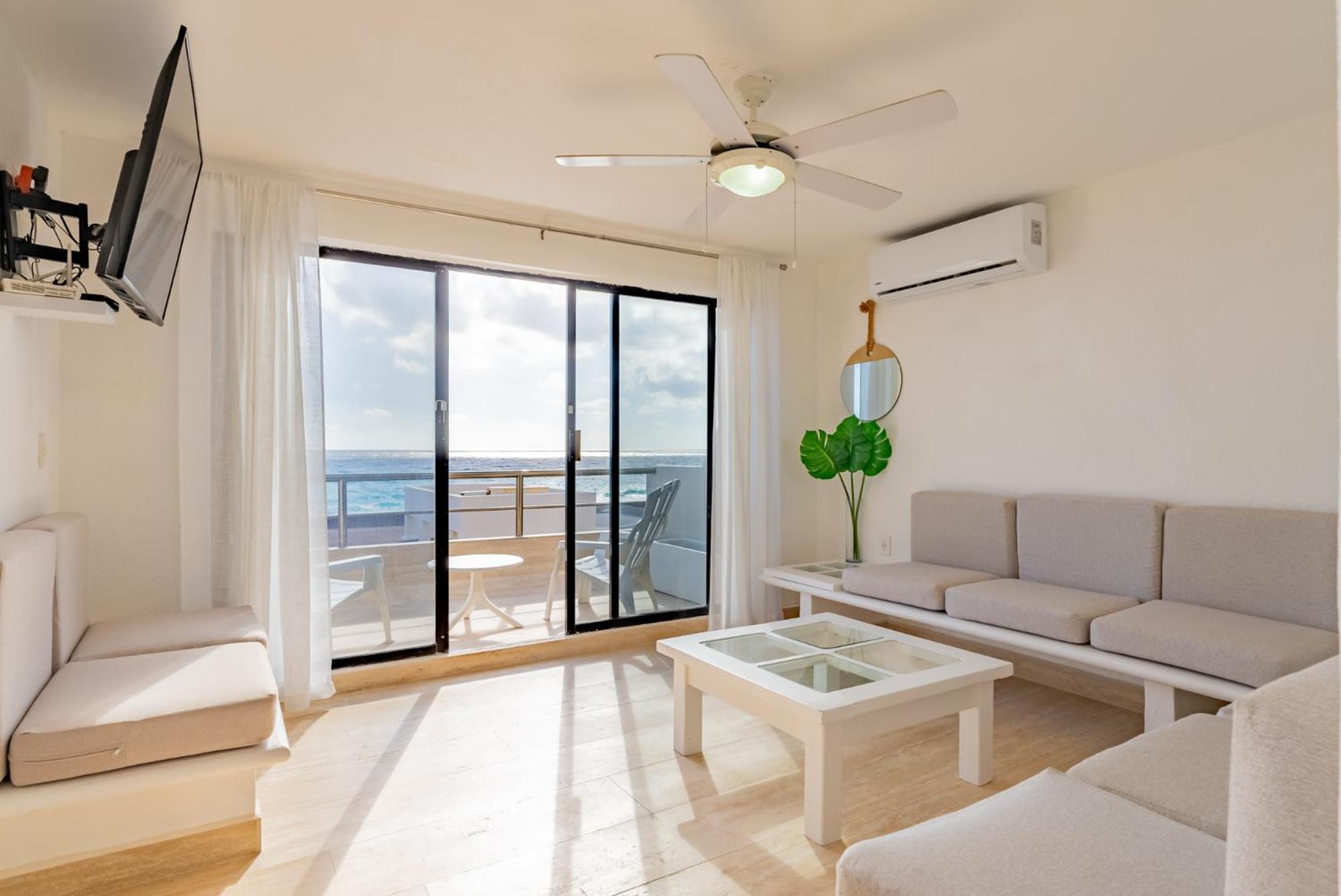 Villa Beachfront 4br Zone *