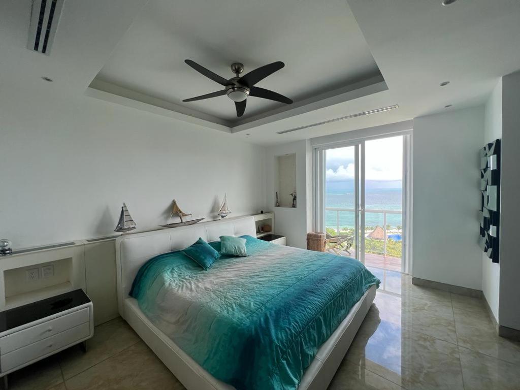 Punta Me Luxury Front Amara *