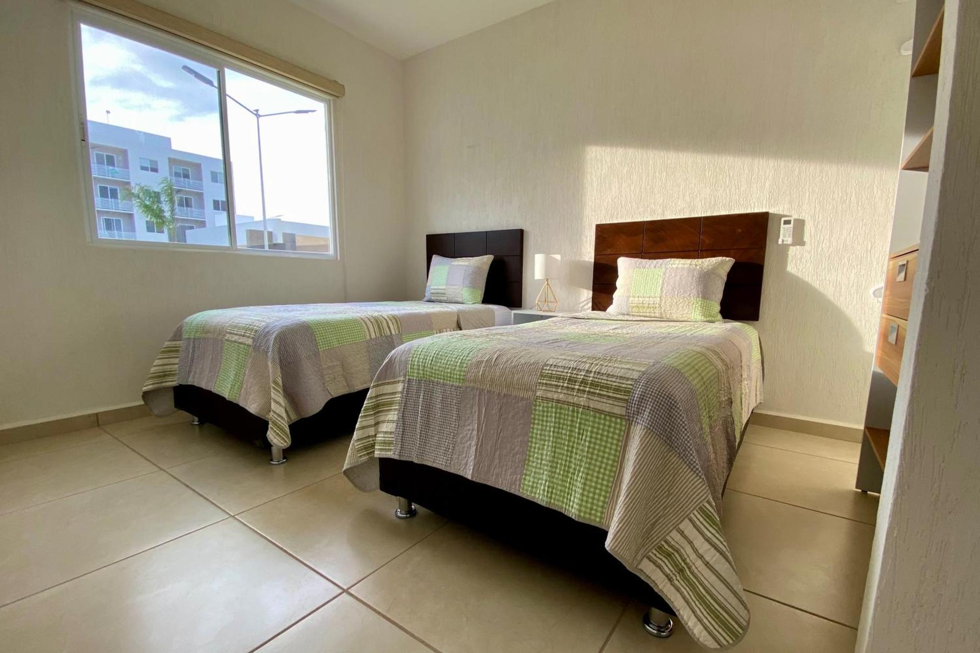 Apartamento Departamento Nuevo, 3 Habitaciones, Justo En Frente De Alberca