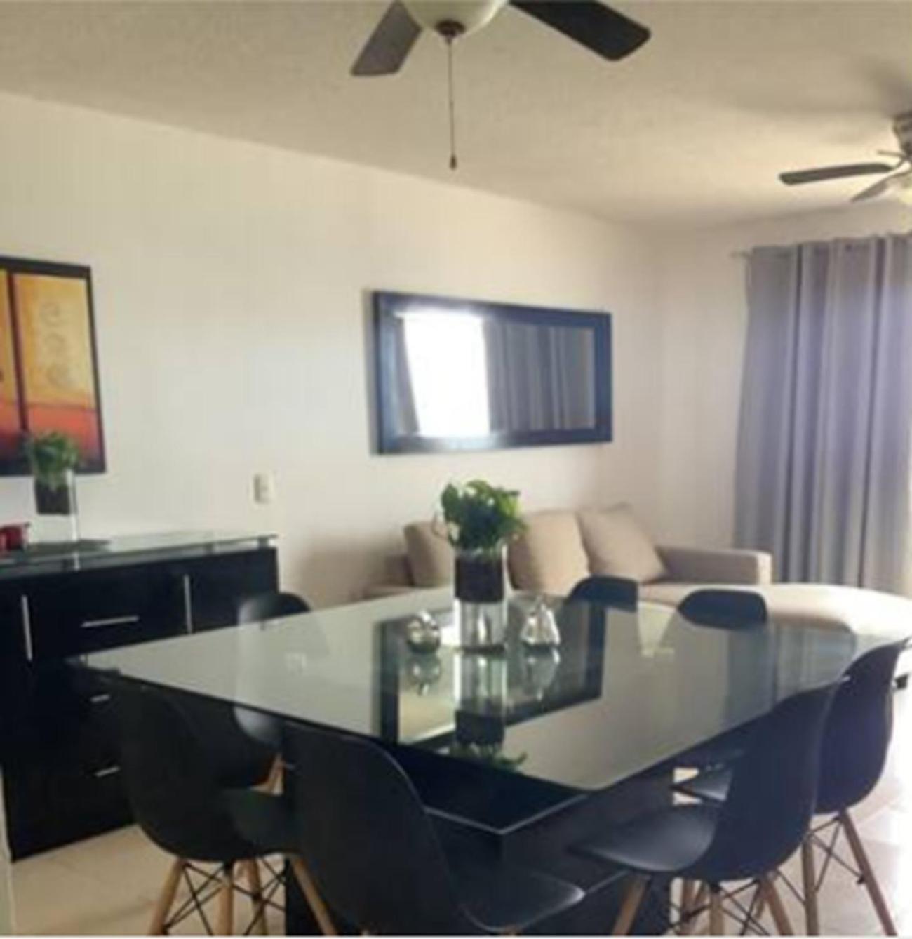 Oceanfront White For Families Apartamento Cancún