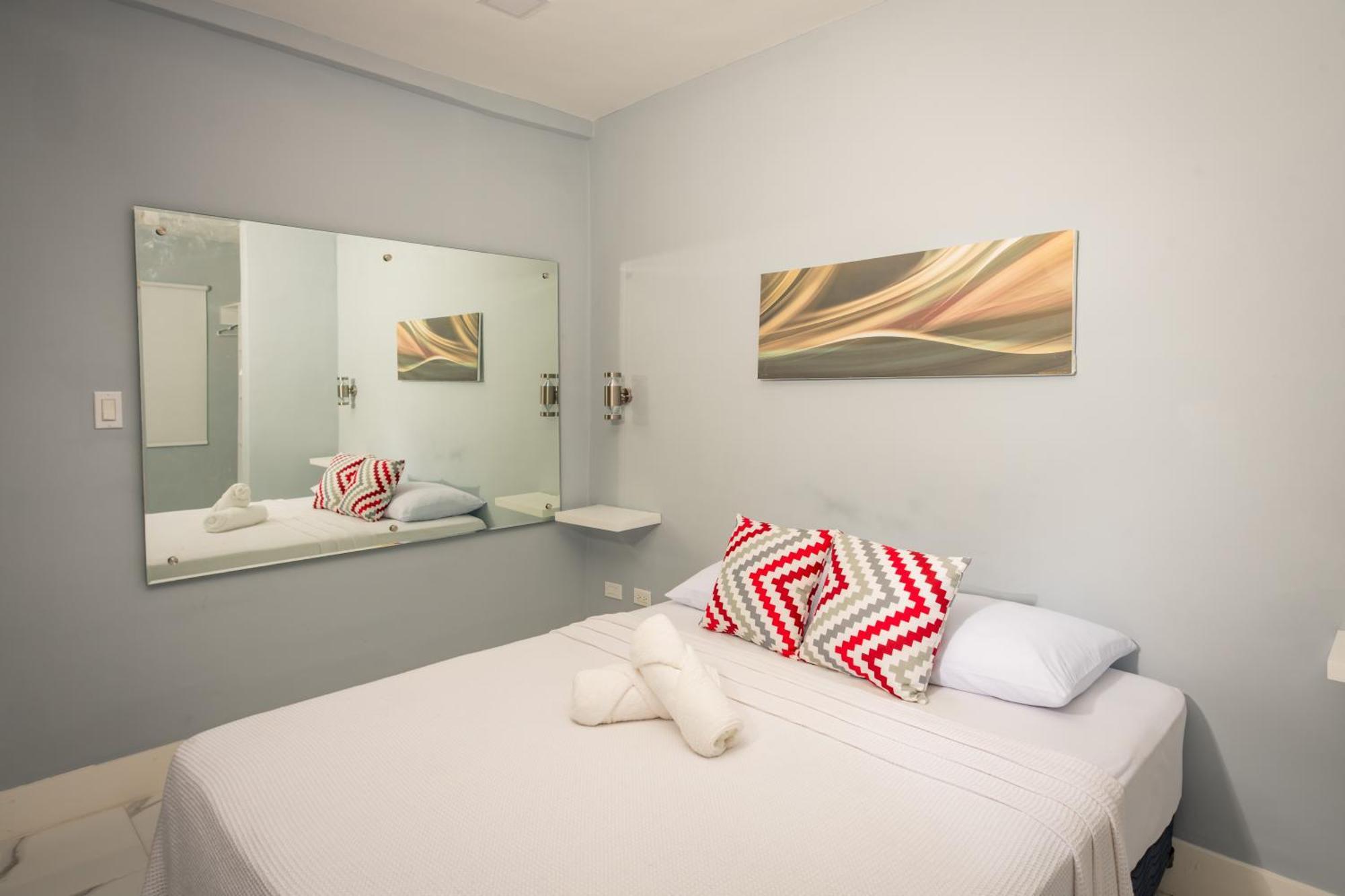Moderna Y Amplia Casa Con Sala, Netflix, Wifi Y Cocina Equipada * Cancún