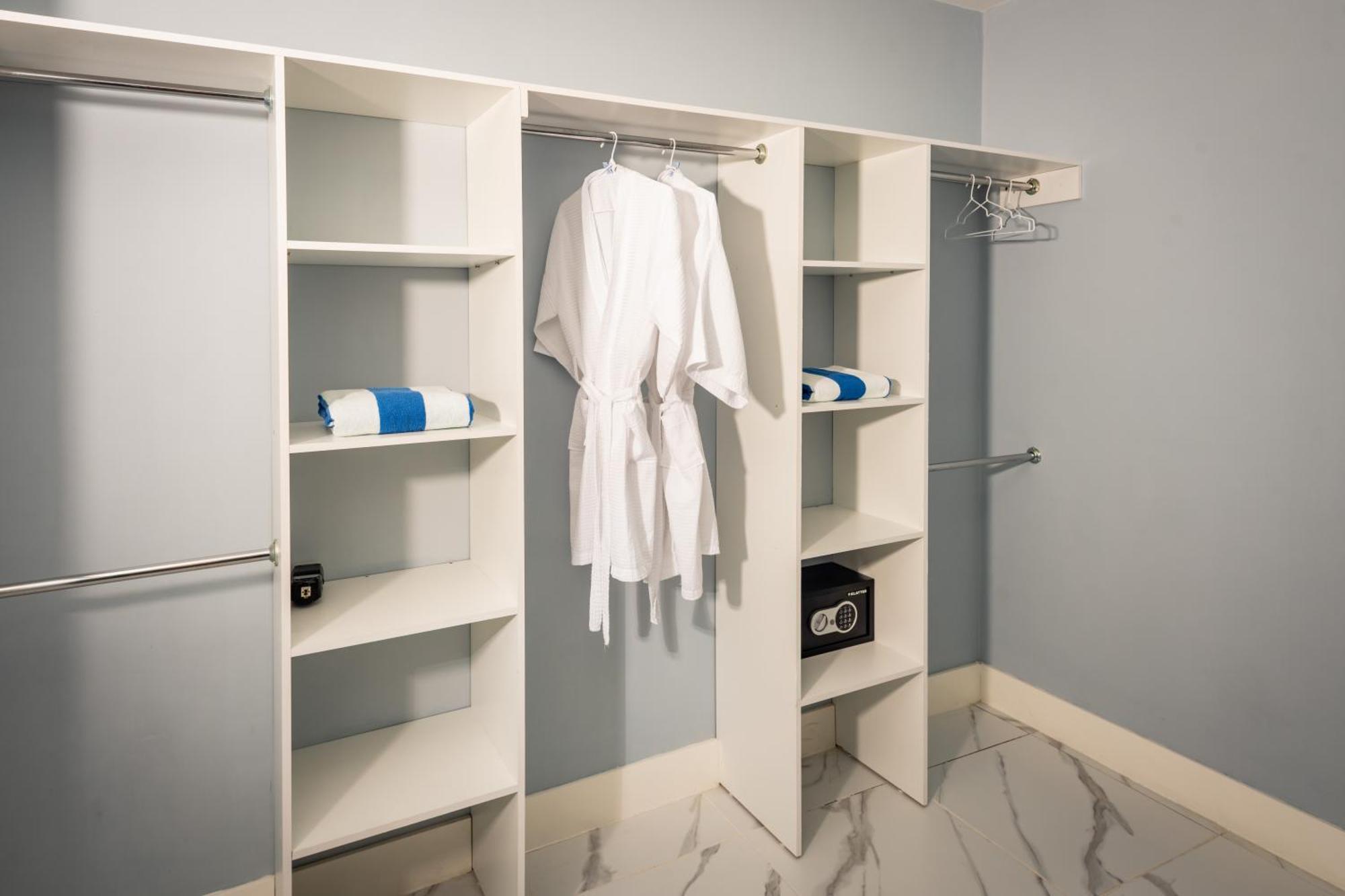 Moderna Y Amplia Casa Con Sala, Netflix, Wifi Y Cocina Equipada Apartamento