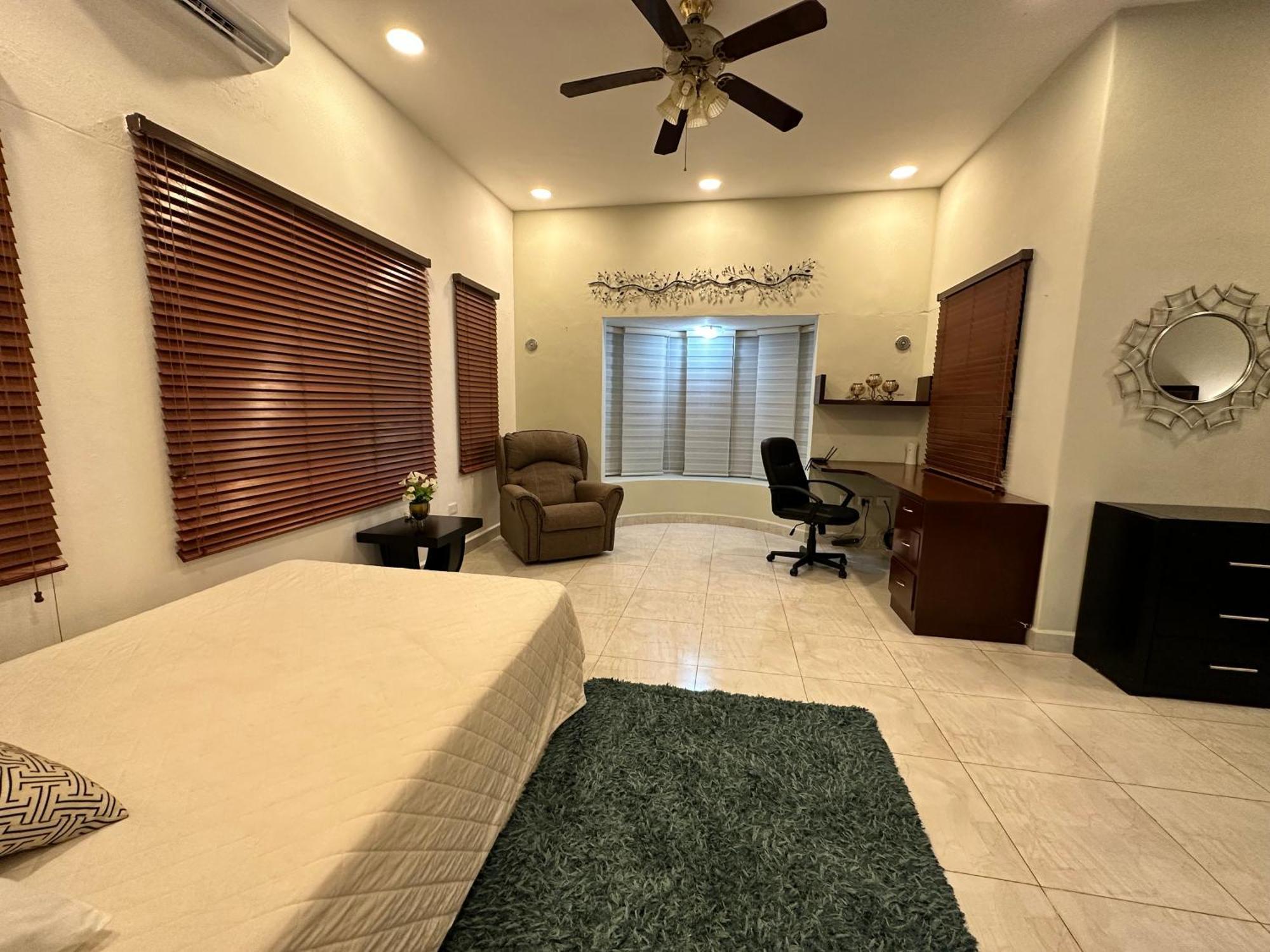 Casa Sasha's Mini Palace Bed & Breakfast Cancun