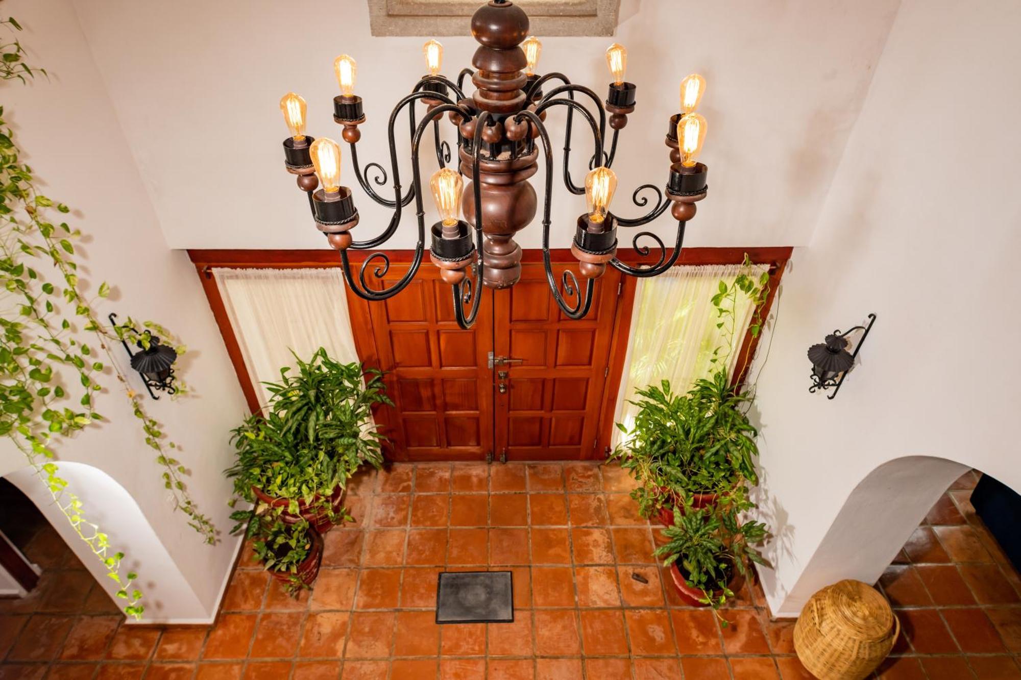 Tropically In Zone Villa