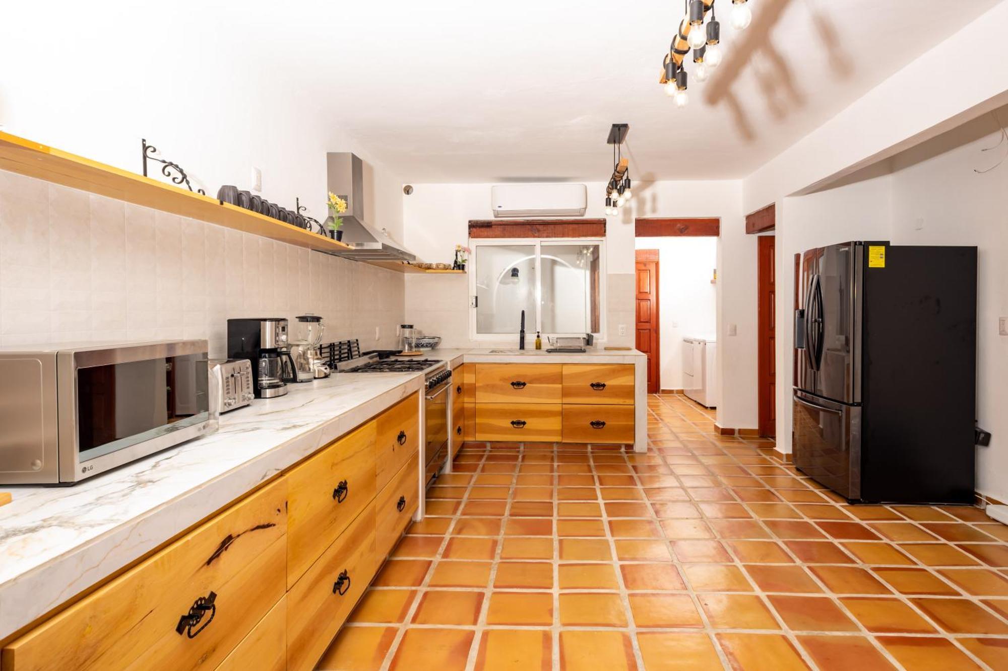 Villa Tropically In Zone