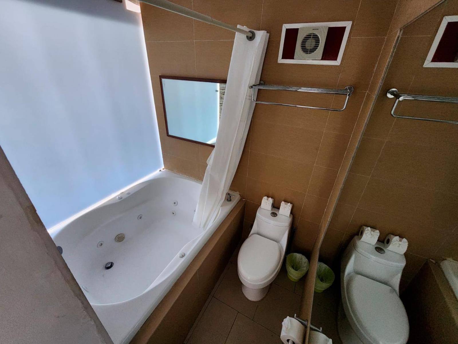 Beachfront Apartment Cancun