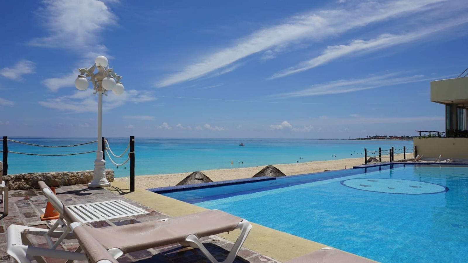 Plaza By Andiani Travel Apartamento