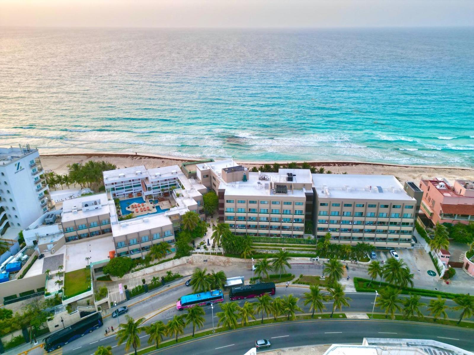 Flamingo Hotel Cancún