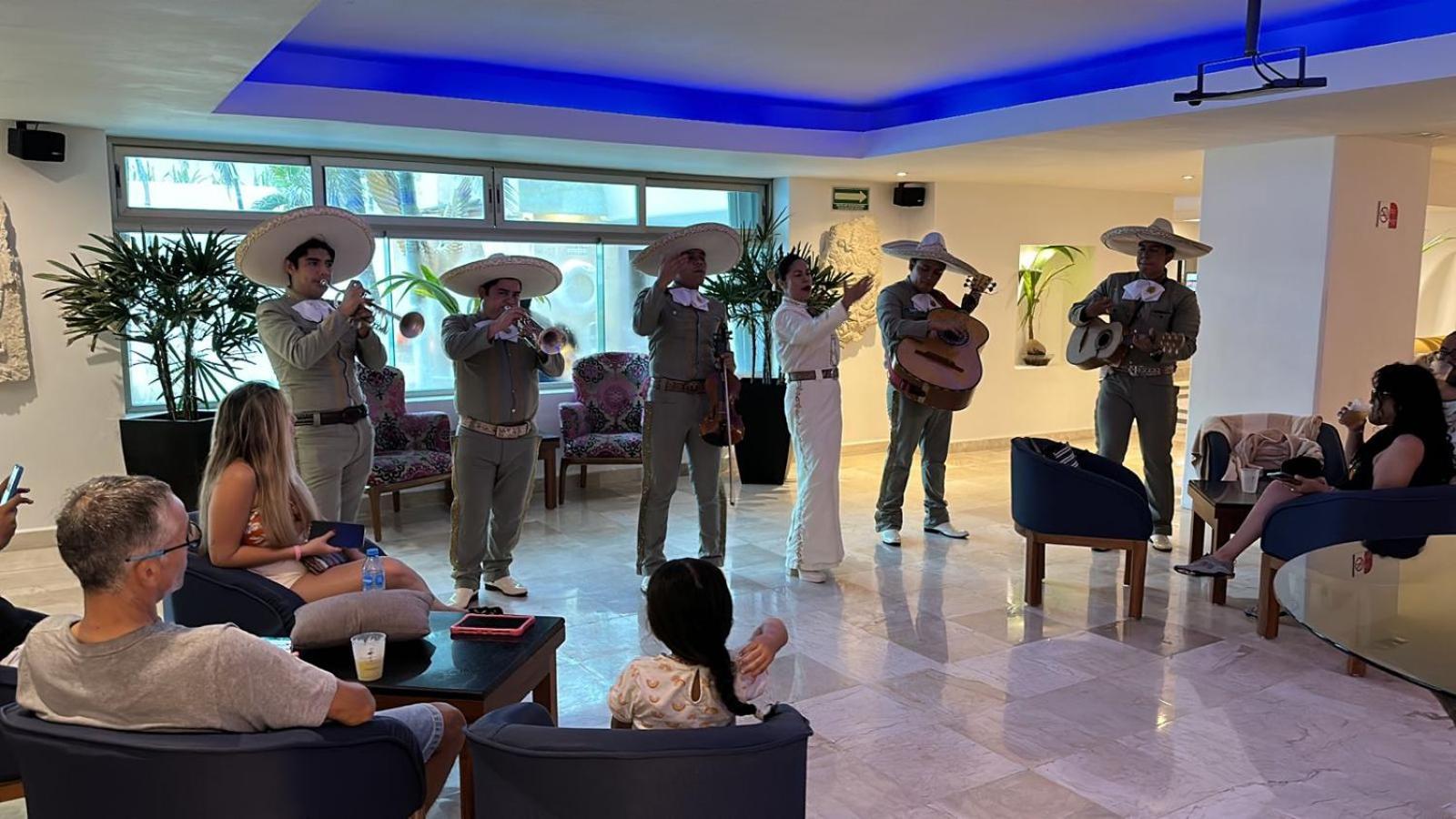 Flamingo Hotel Cancún