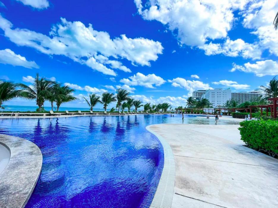 Amara Beachfront Apartment Cancun
