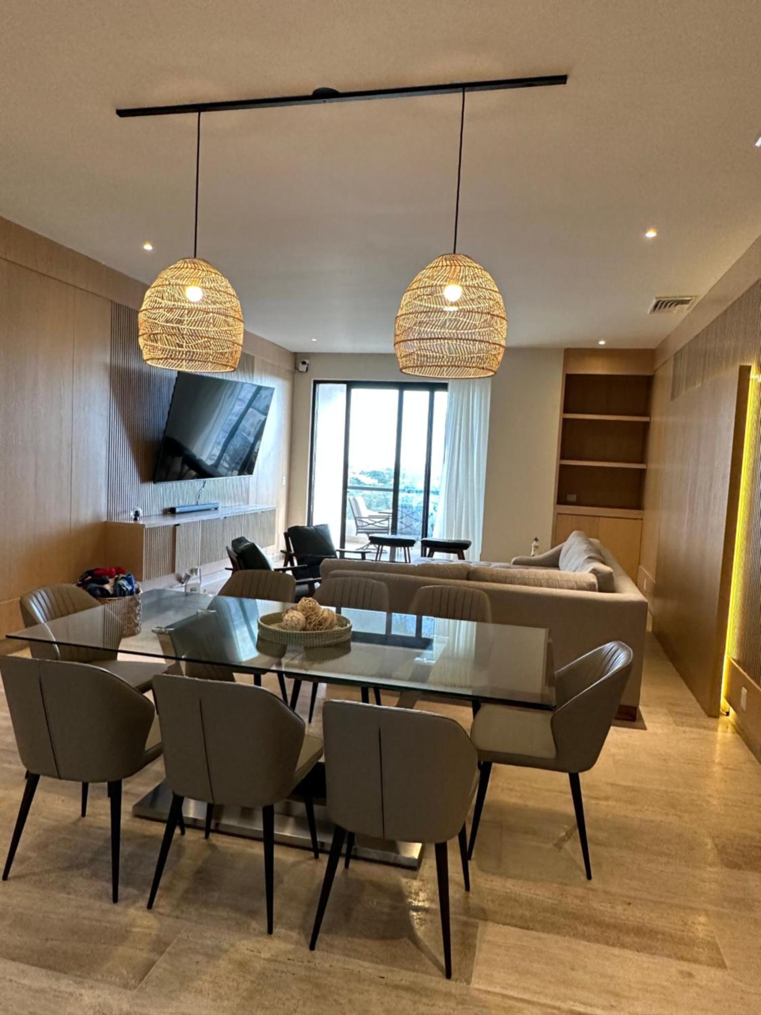 Lujoso Apartamento, Nuevo! Apartamento