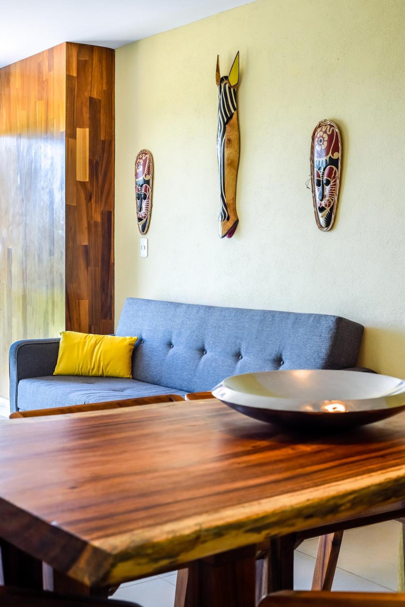 New Beachfront Luxury Apartamento Cancún