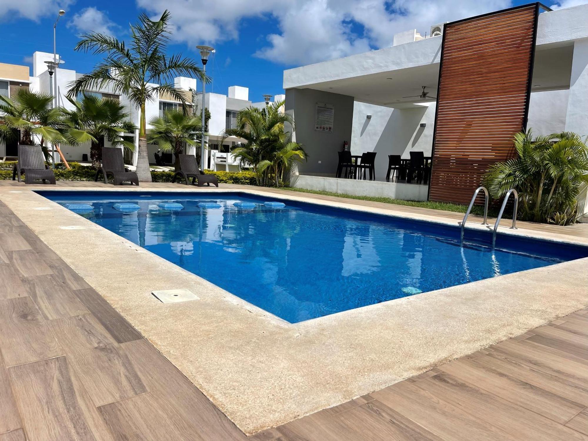 3br Modern House With Pool & Bbq - Great Location! Сasa de vacaciones
