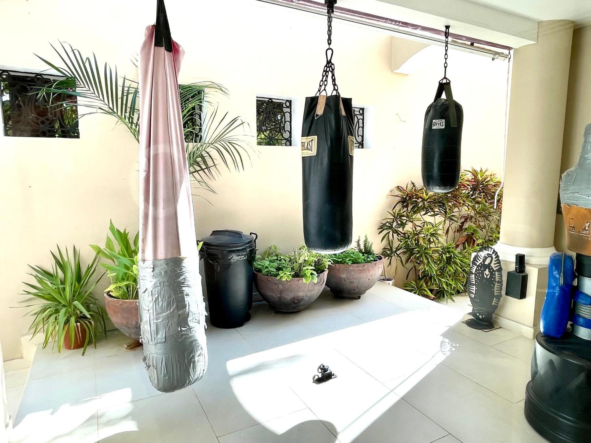 Villa Exclusive Beachfront Luxury Villa, Private Gym, Personalized 5 Star-service, Direct Access Cancún