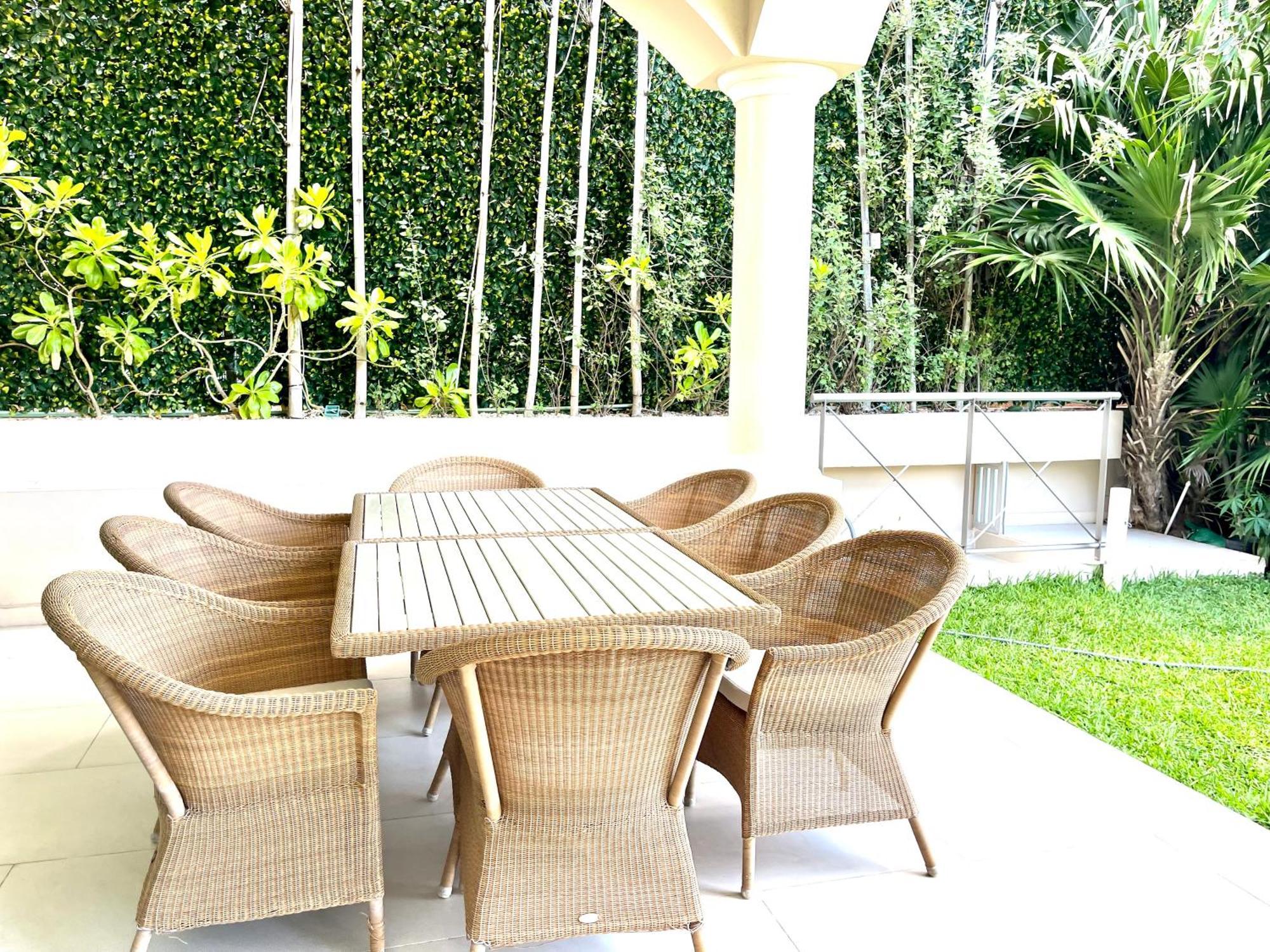 Exclusive Beachfront Luxury Villa, Private Gym, Personalized 5 Star-service, Direct Access