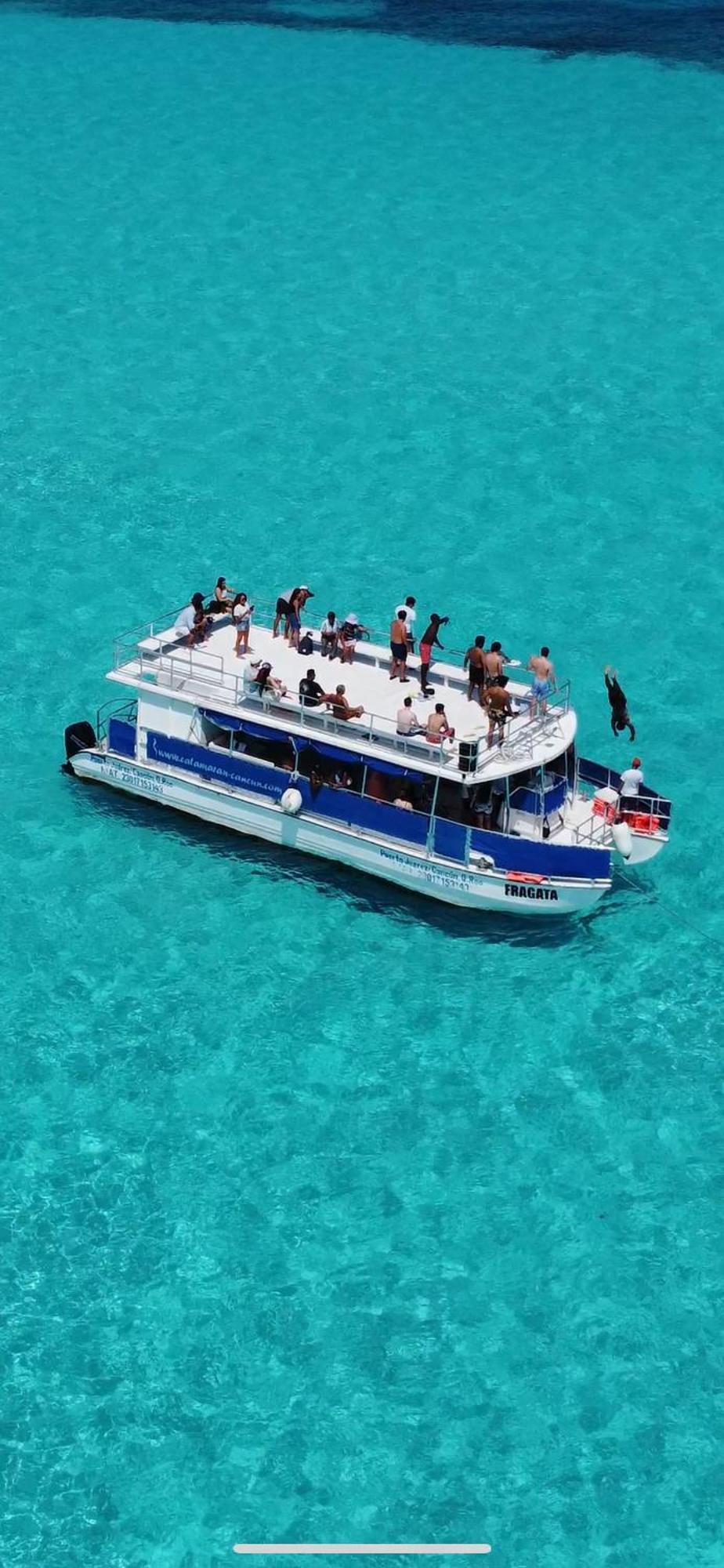 Catamaran Fragata Cancún