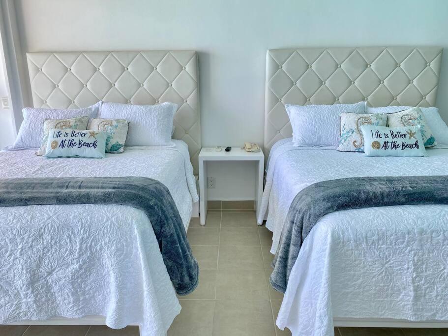 Oceanfront Studio/amazing Views Apartamento Cancún