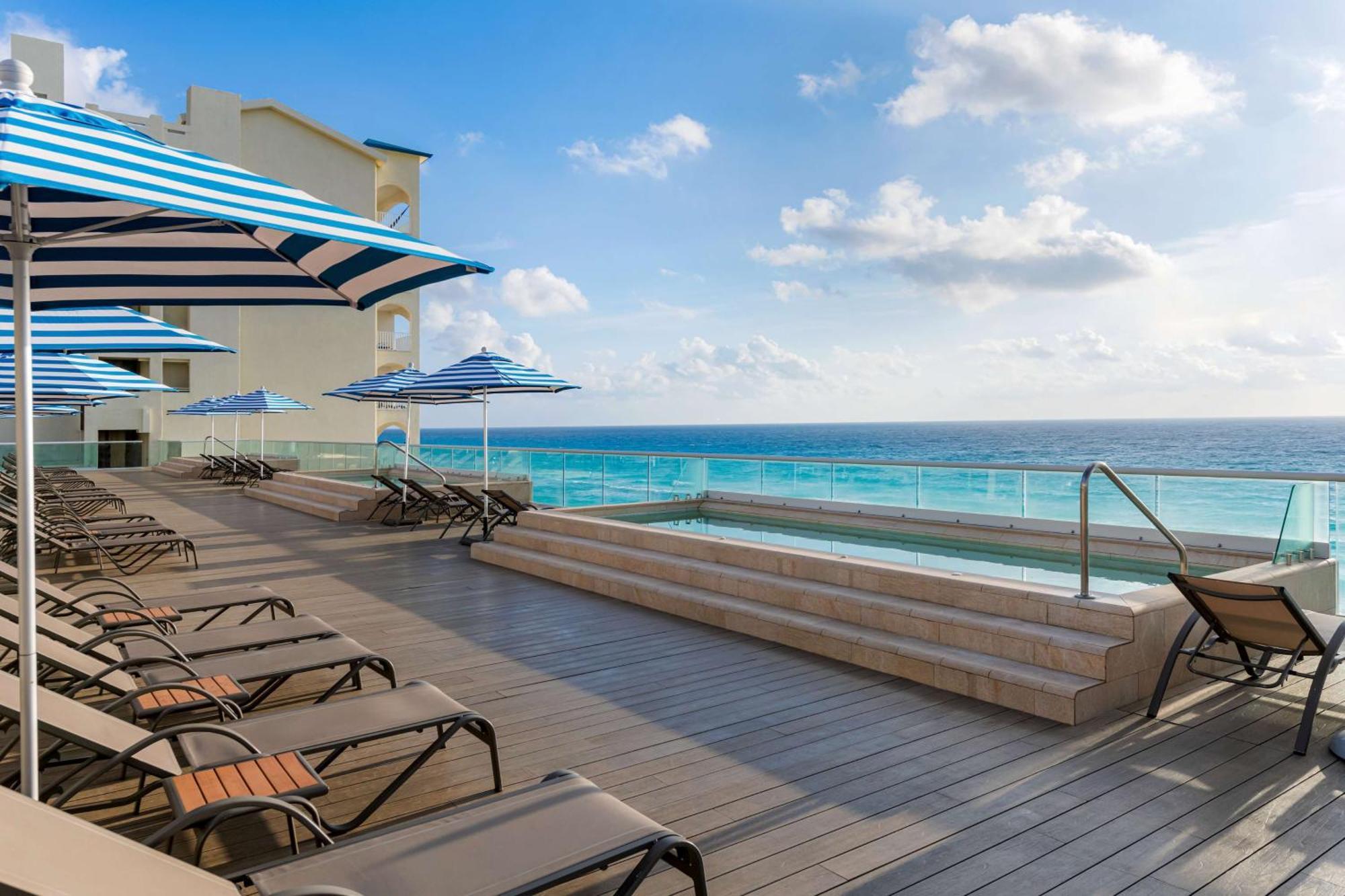 Resort Hilton Mar Caribe 5*
