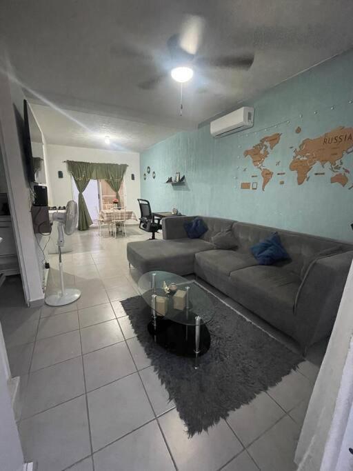 Casa Con Alberca En Residencial Privado *