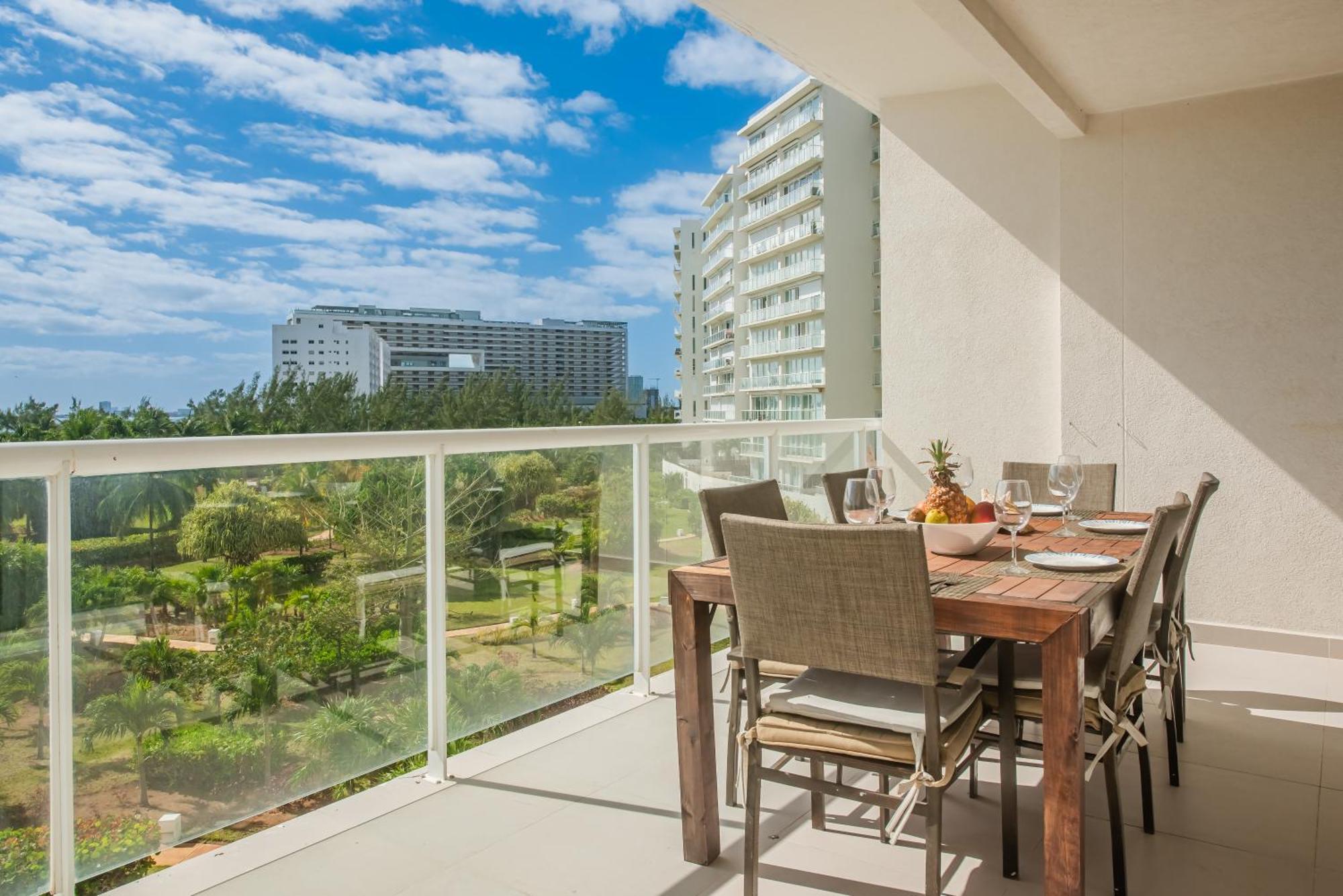 Apartamento New Beachfront Luxury