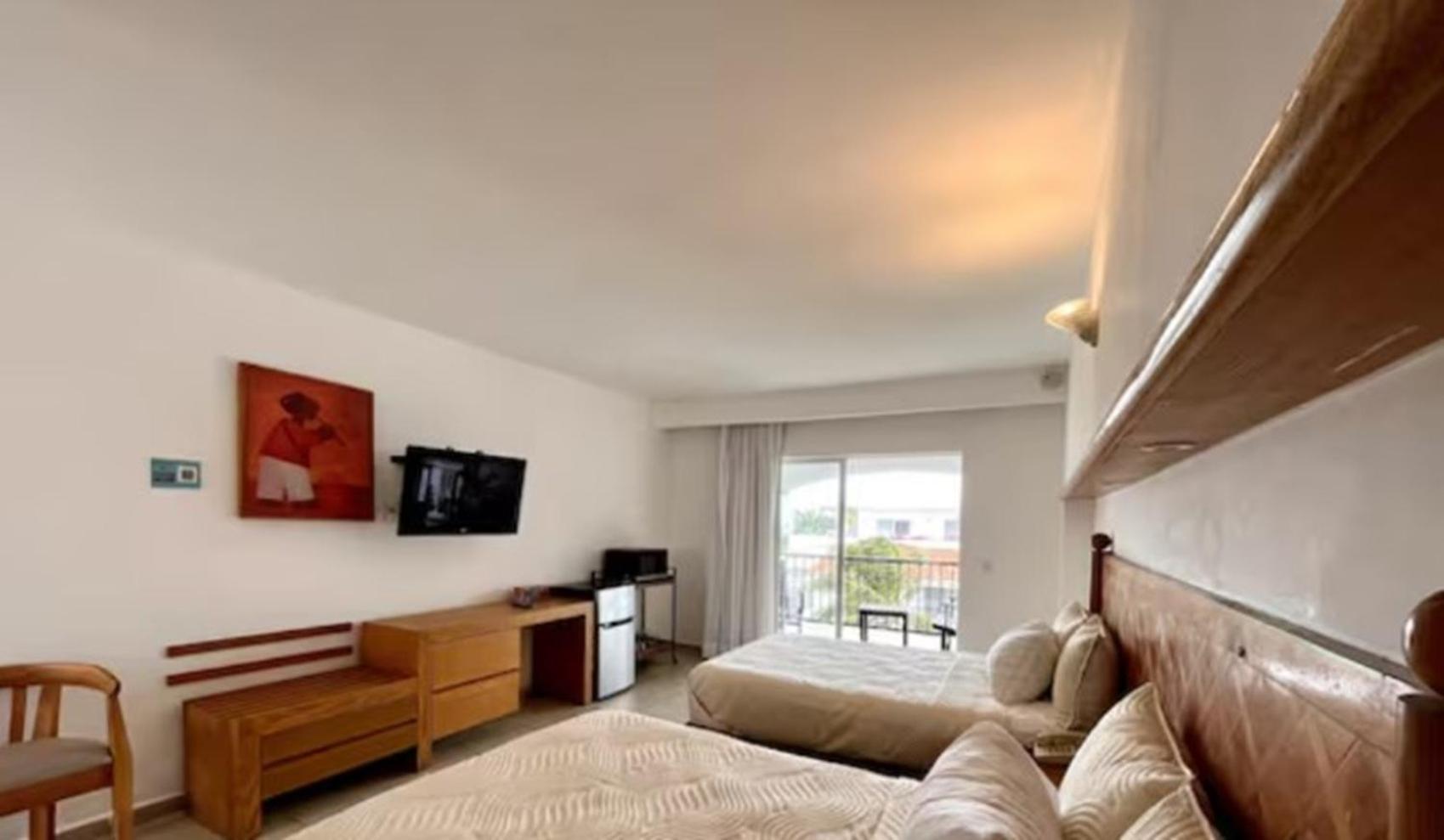 Apartamento Vacation Getaway With Access & Balcony *
