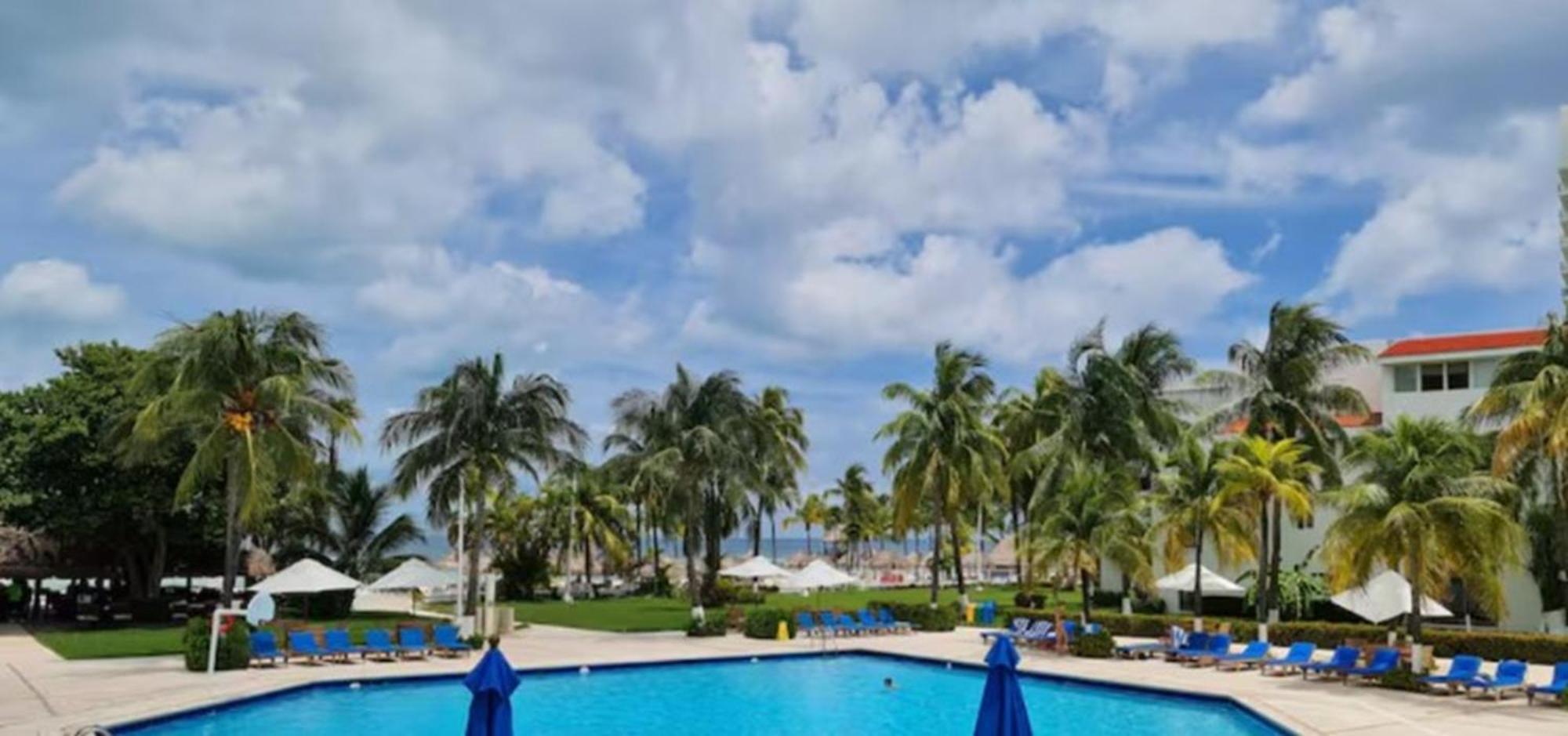 Vacation Getaway With Access & Balcony Apartamento Cancún