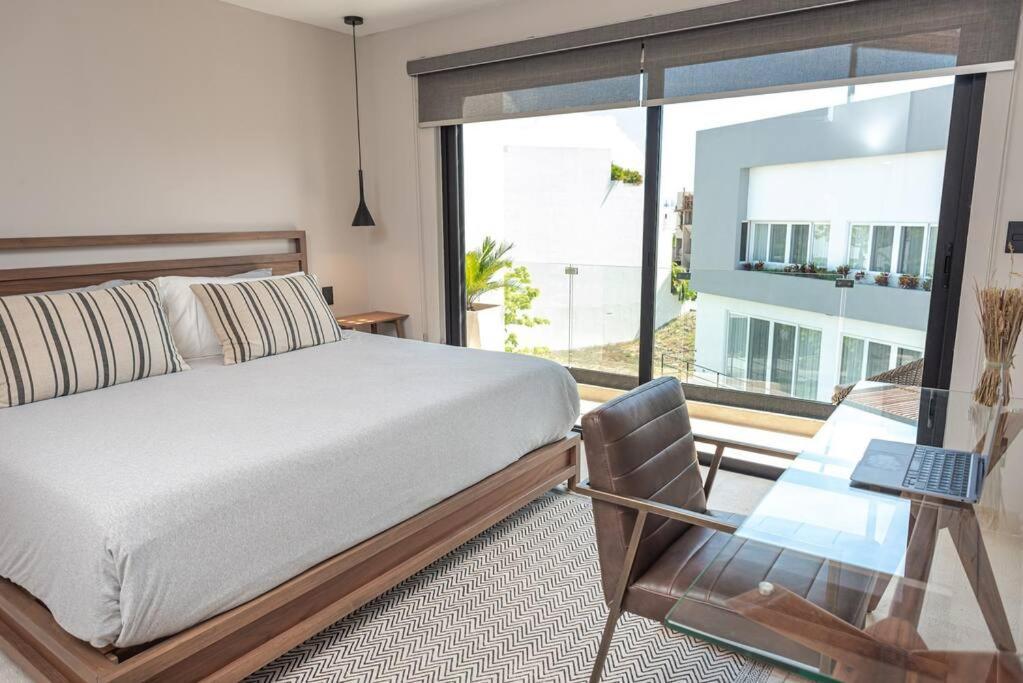 Villa *private Rooftop Pool* 5 Min Walk To Beach 5bdr