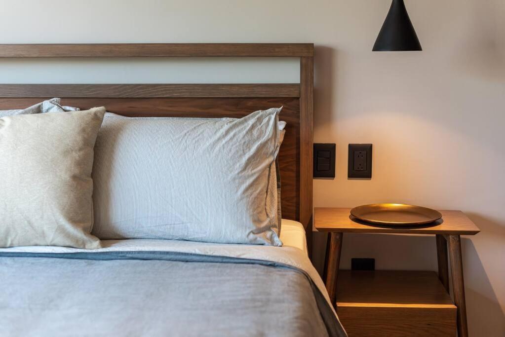 *private Rooftop Pool* 5 Min Walk To Beach 5bdr *