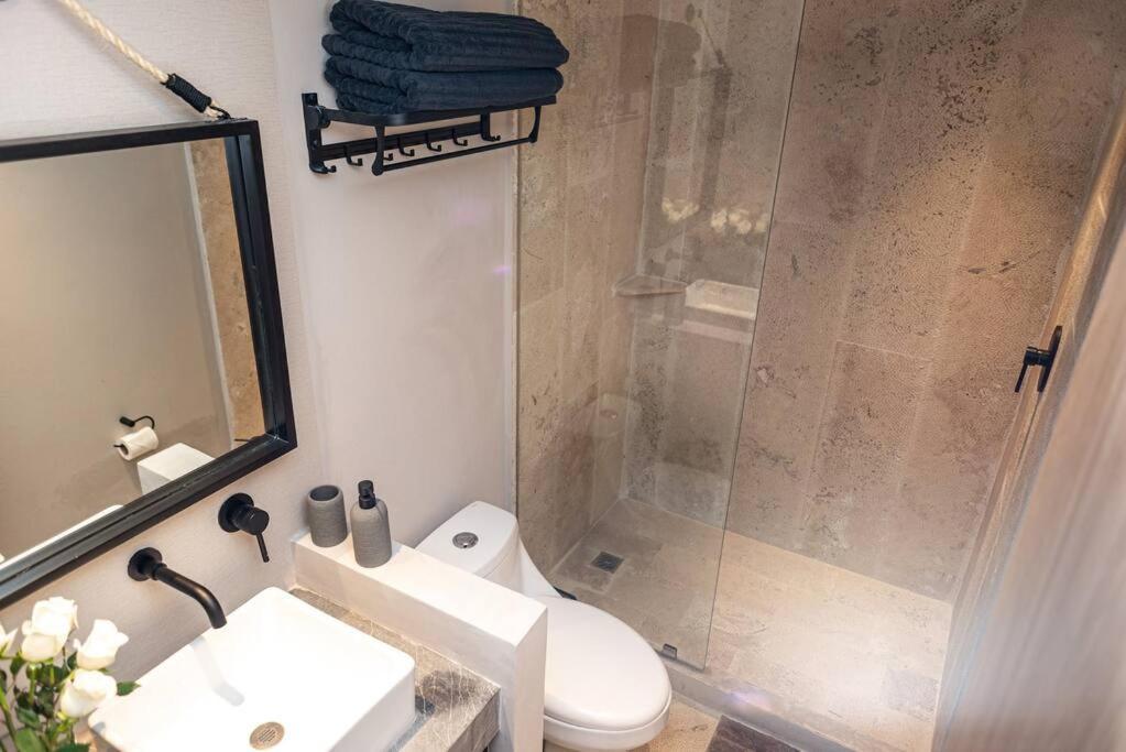 Villa *private Rooftop Pool* 5 Min Walk To Beach 5bdr *