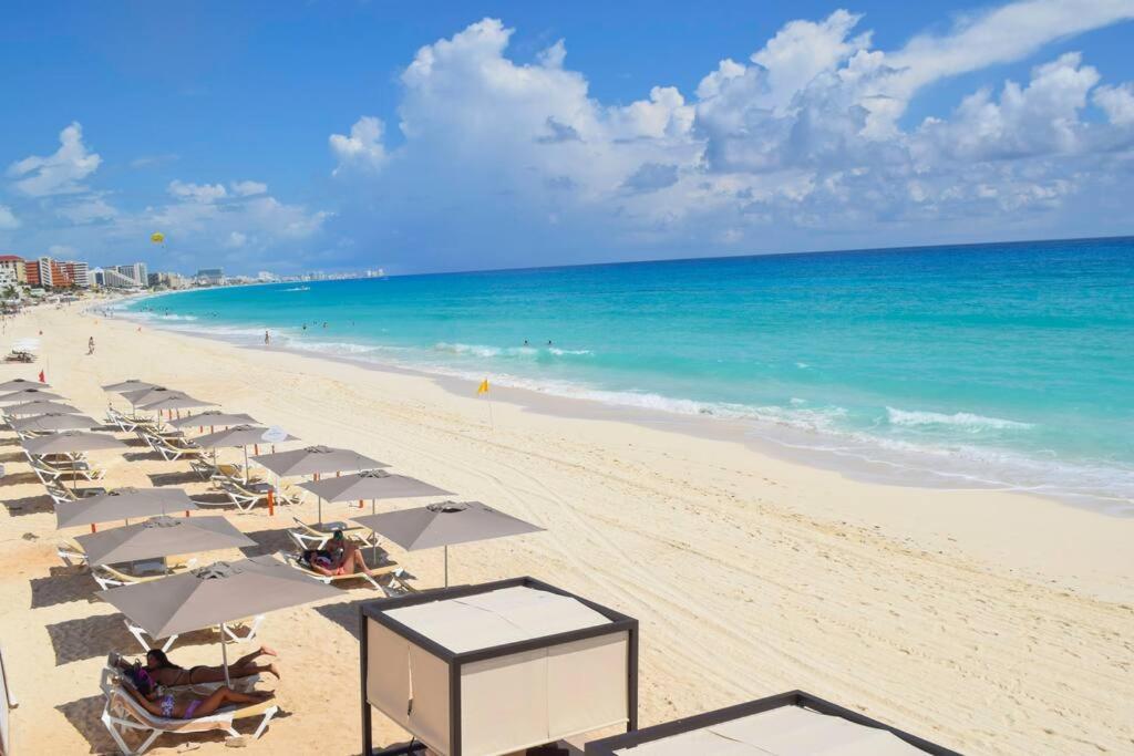 Apartamento Recien Remodelado Estudio En La Playa, Piscina, Gimnasio, 4d Cancún