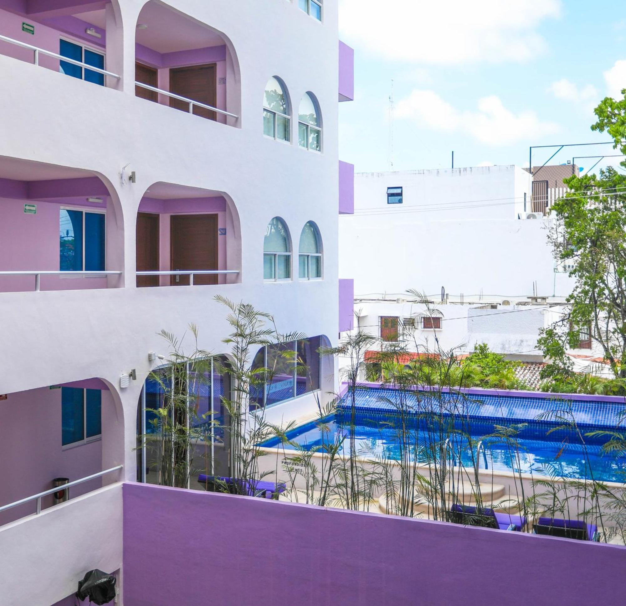 Kavia Hotel