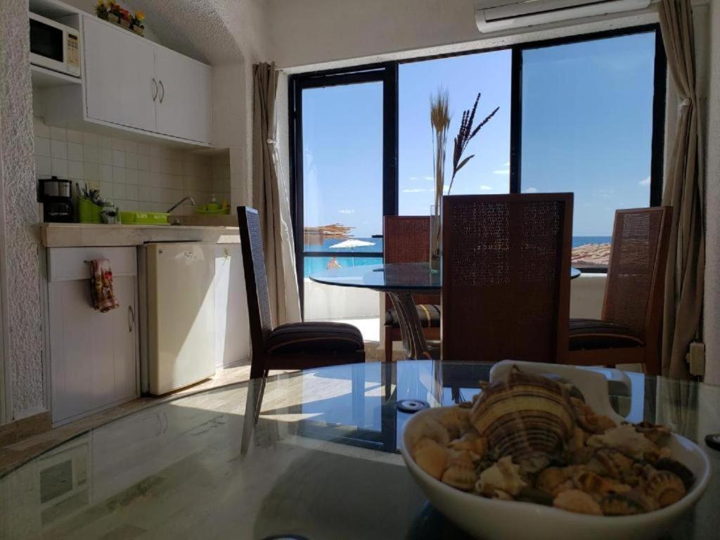 Beachfront With Ocean View * Cancún