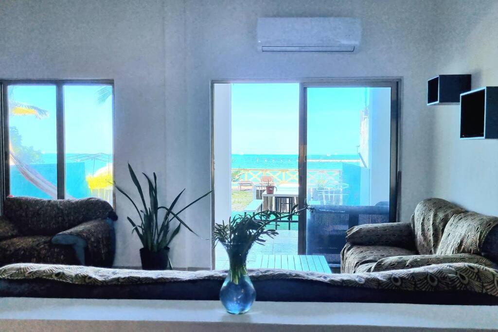 On The Seaside Sunrise Haven 7 Bedroom *