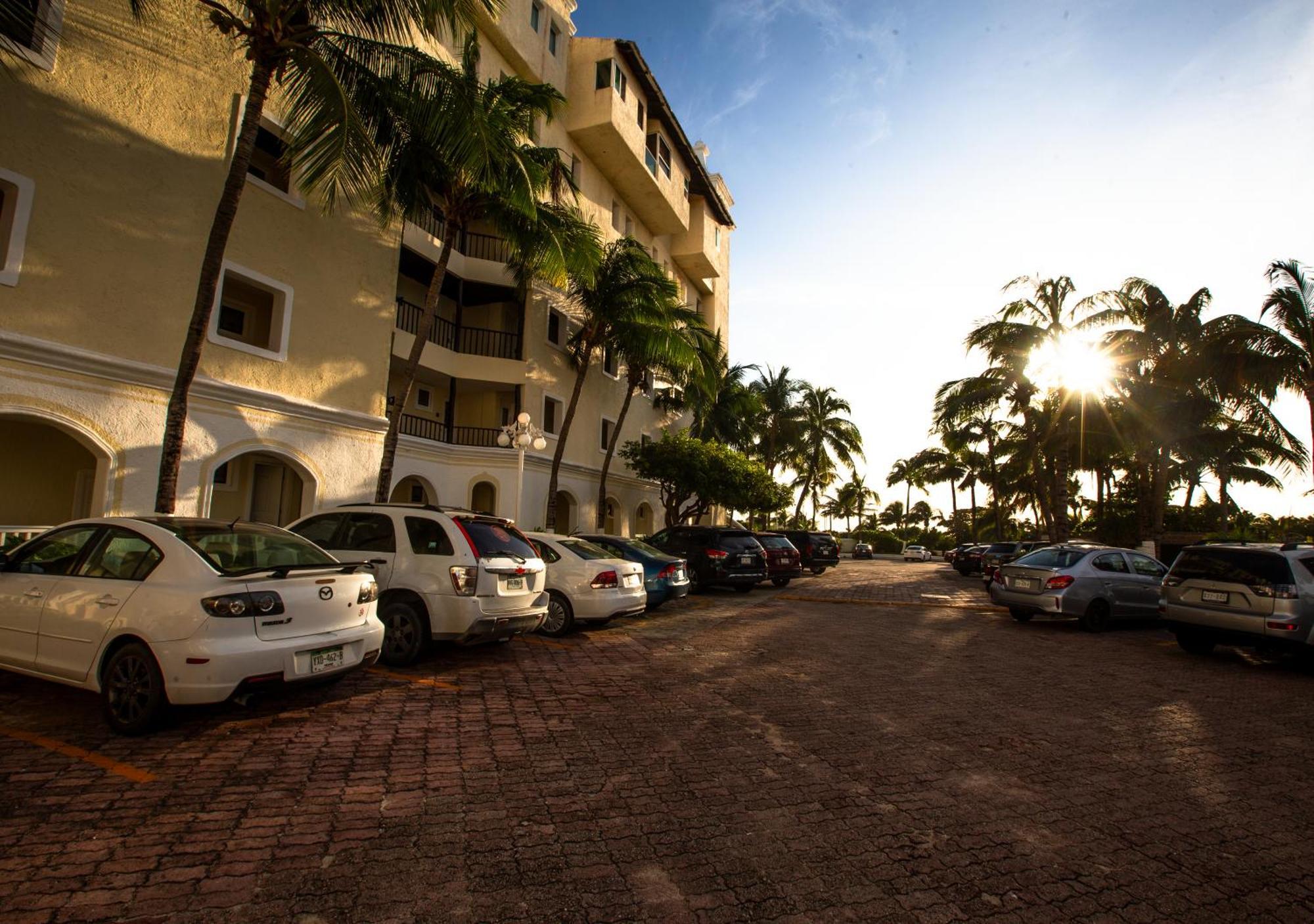 Sereniacancun / Beachfront / Zone. Apartamento *