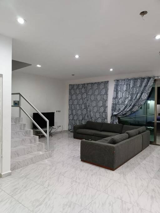 Villa Gorgeous 7 Bedrooms Oasis *