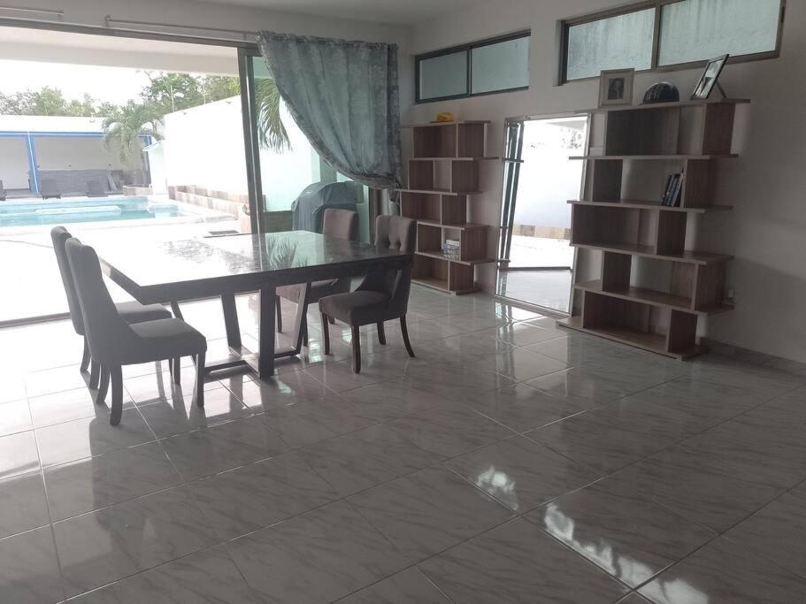 Gorgeous 7 Bedrooms Oasis *