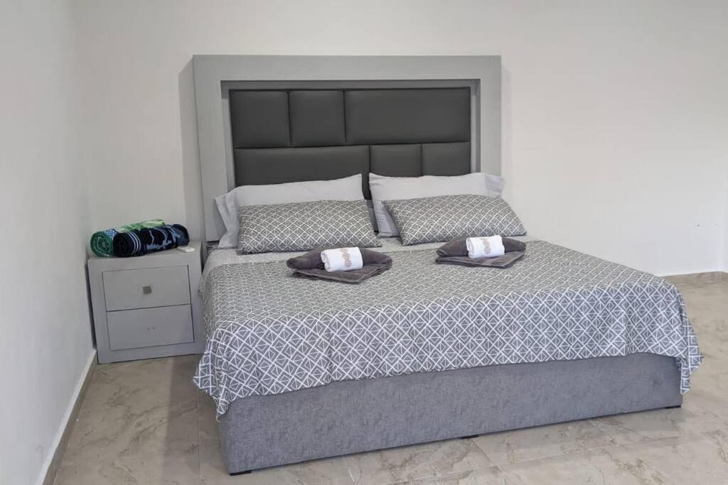 Gorgeous 7 Bedrooms Oasis Villa