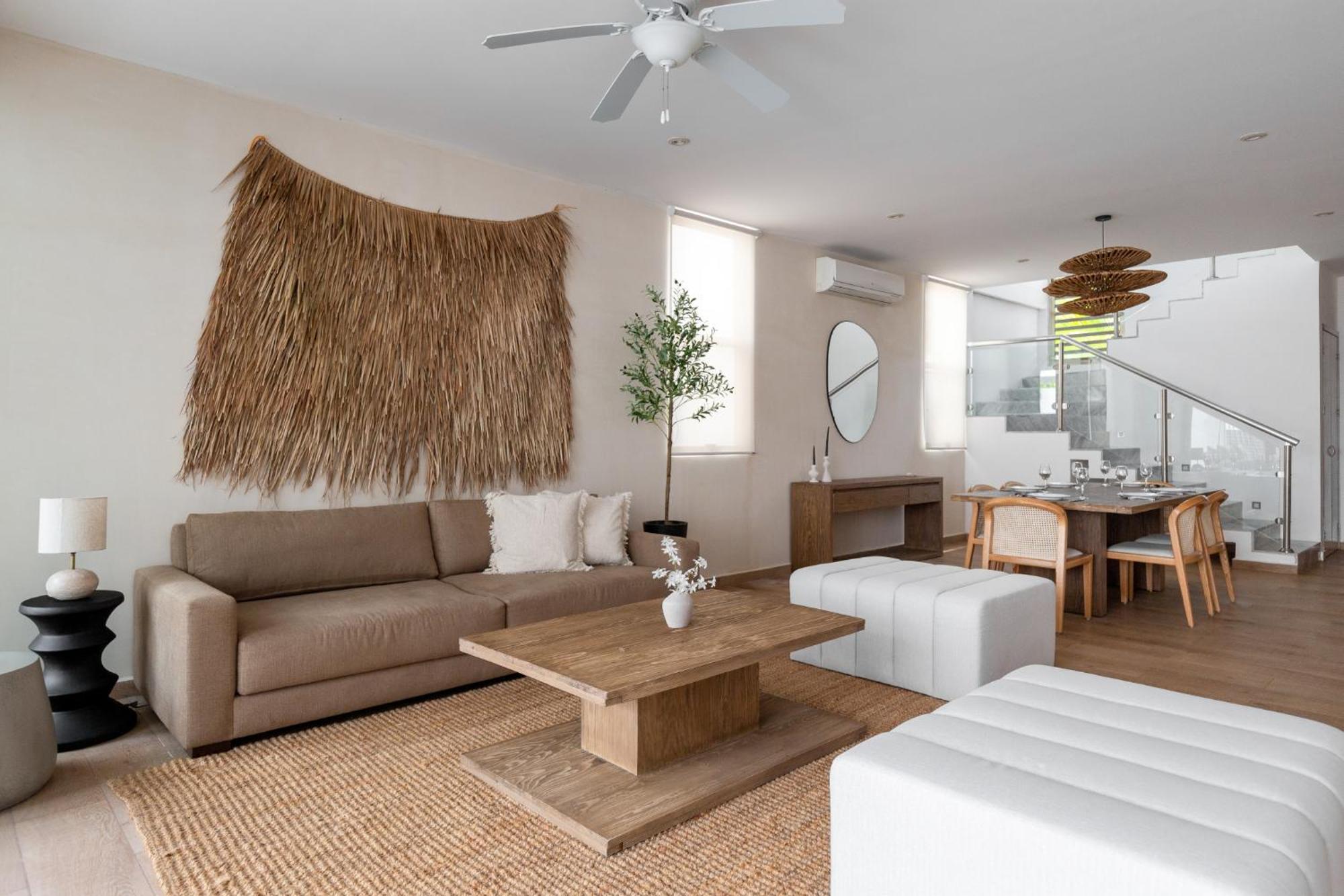 Large 4br Family House With Pool * Cancún
