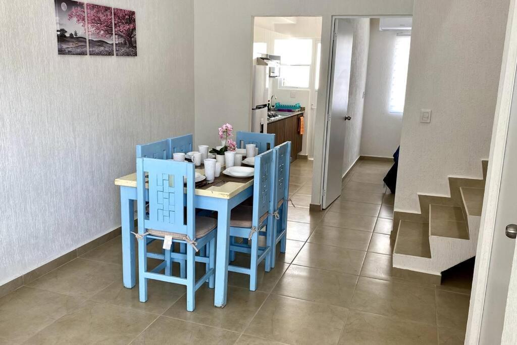 Preciosa Casa Nueva Con 3 Recamaras Y 3 Banos A 7 Min Del Tren Maya * Cancún