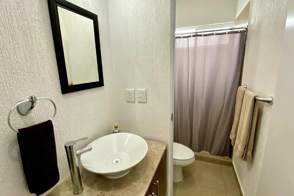 Preciosa Casa Nueva Con 3 Recamaras Y 3 Banos A 7 Min Del Tren Maya Сasa de vacaciones