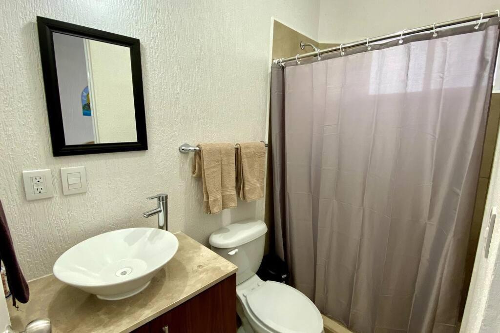 Сasa de vacaciones Preciosa Casa Nueva Con 3 Recamaras Y 3 Banos A 7 Min Del Tren Maya *