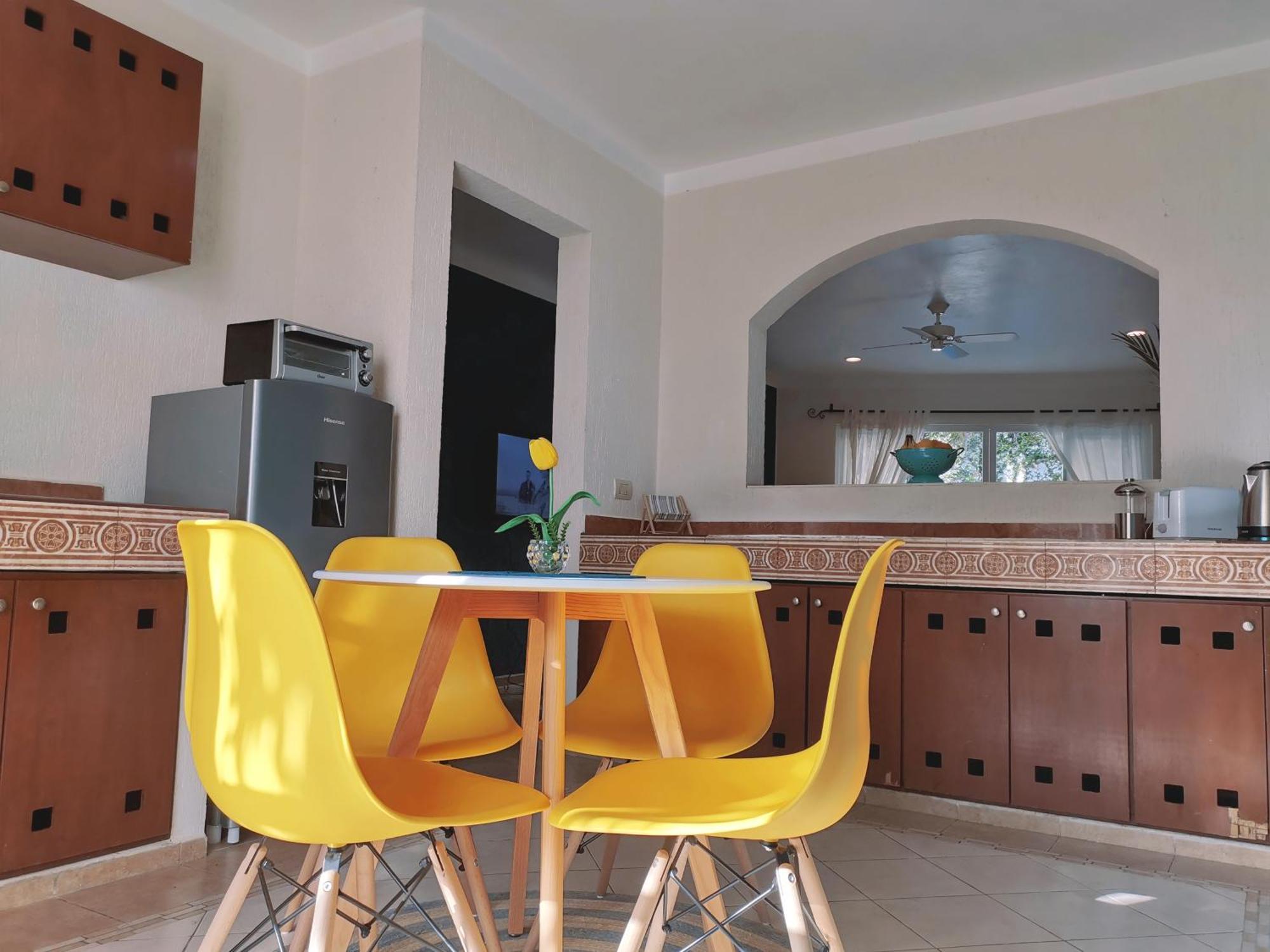 Beautiful & Cozy Near Pool & Kingsize Bed *