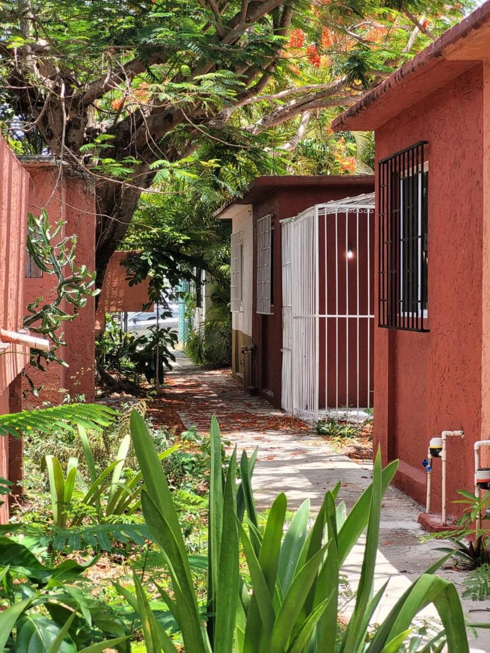 Charming 2bd In The Heart Of